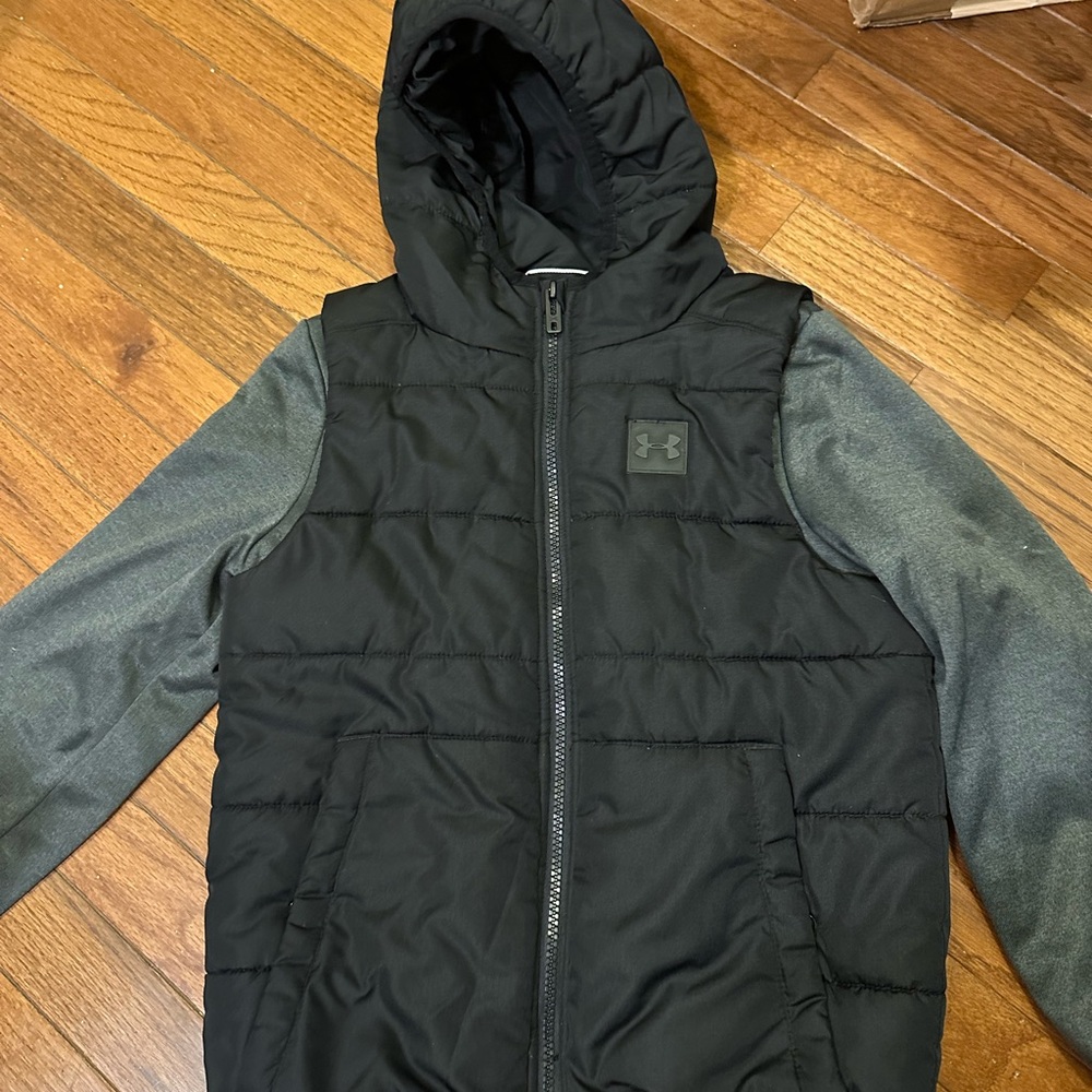 Under Armour Black Puffer Jacket